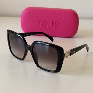 New, TOUS Sunglasses, STOB52 0700, Black Oversized Square Frame, Authentic